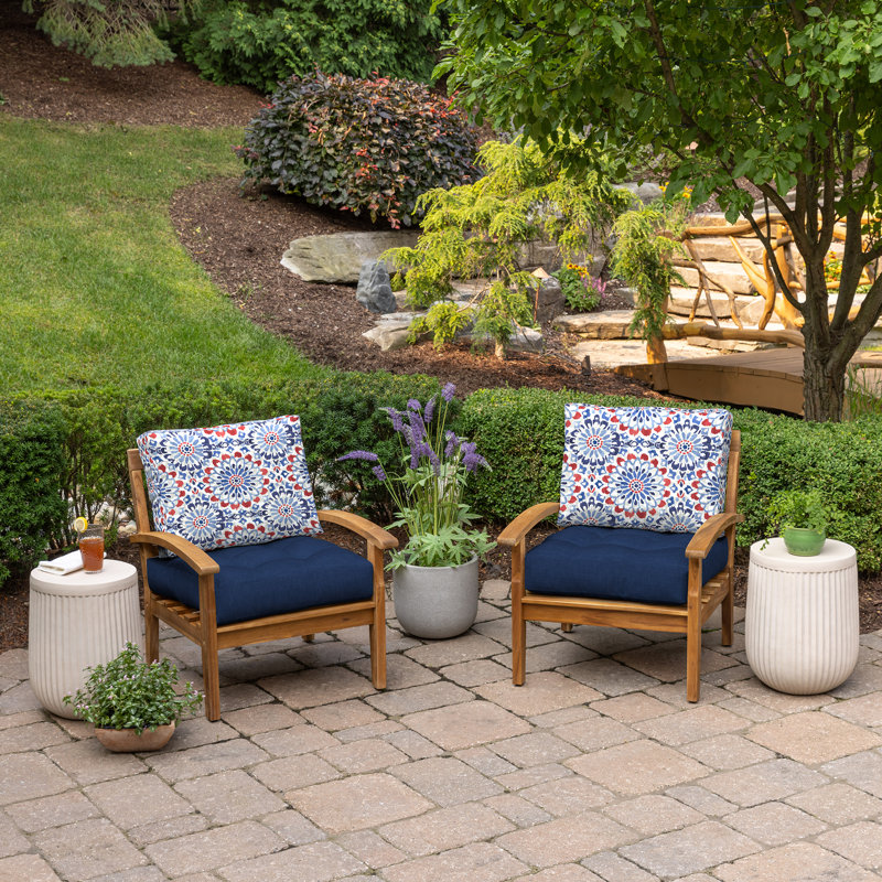 ARDEN Outdoor Lounge Chair 6" Cushion, Blue/Red/White