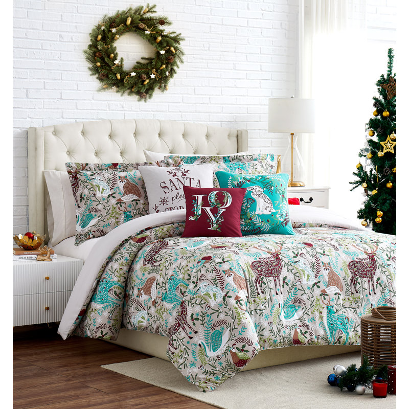 Southshore Fine Linens Christmas Woodland Comforter Bedding Set, 100 GSM Double-Brushed Microfiber, 5-Piece with Decorative Pillow and Accent Covers, Twin / Twin XL