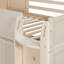 Lit mezzanine simple beige avec bureau coulissant, tiroirs de rangement et armoires fermées pour petites chambres
