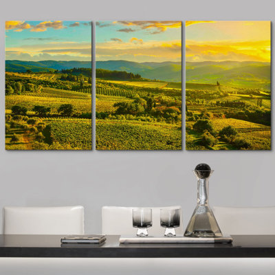 Vin italien, campagne, campagne, boissons et cocktails, photographie de nourriture, décor contemporain