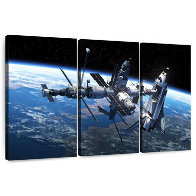  «Space Station