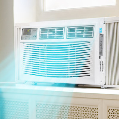 Climatiseur de fenêtre 10 000 BTU, 115 V refroidit des espaces de 450 pieds carrés, télécommande avec 3 vitesses et redémarrage automatique, pour la chambre à coucher et le salon, blanc
