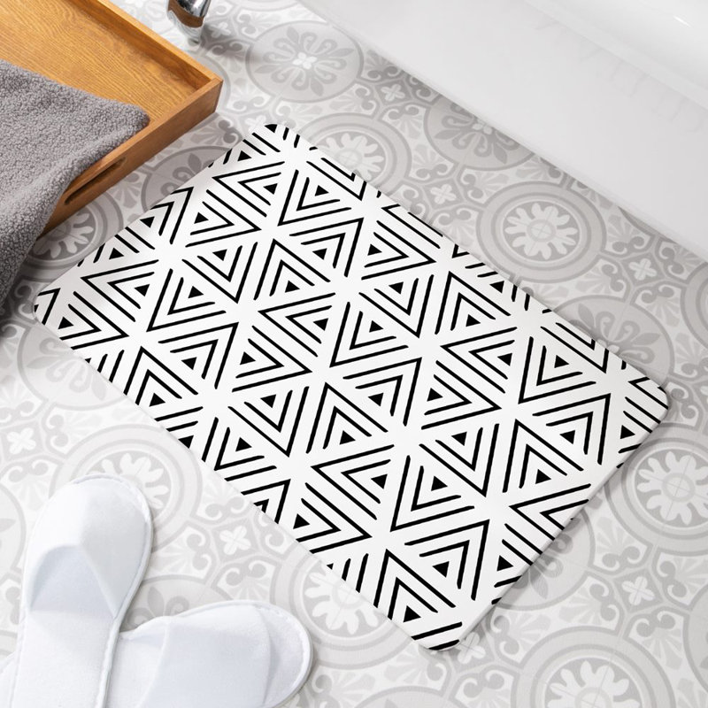 Geometric Triangle Rectangle Bath Mat, White