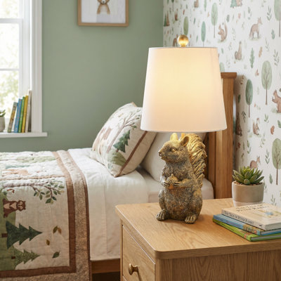 19" Resin Squirrel Table Lamp With Shade