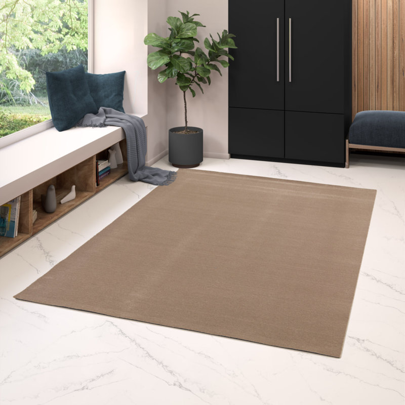 Machine washable soft solid colour rug