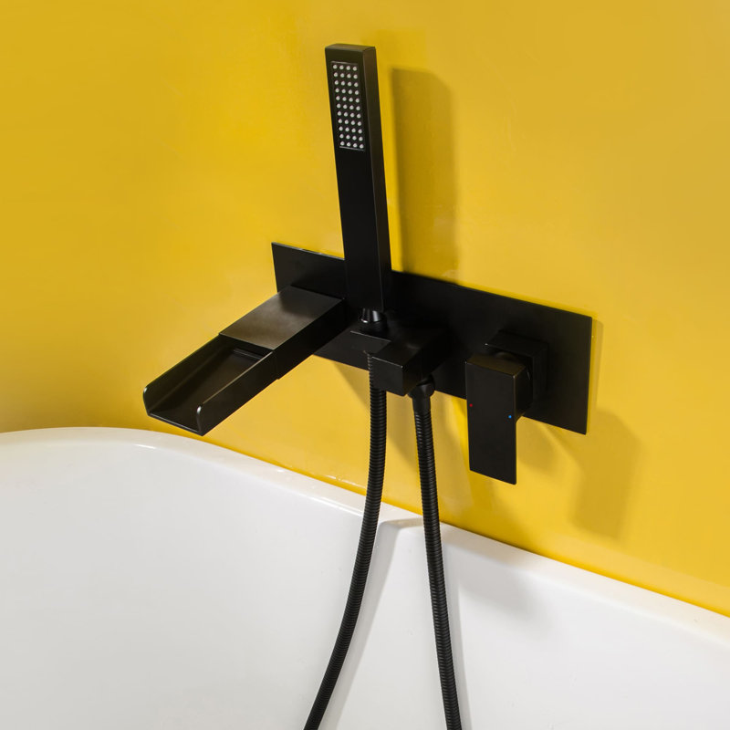 Robinet de baignoire mural à pattes avec douche à main