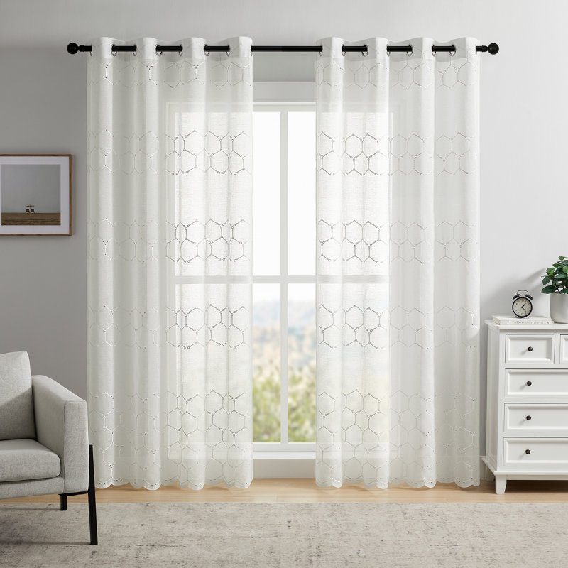 Panneau de rideaux en polyester Draycott, L 52 po x L 84 po, Blanc