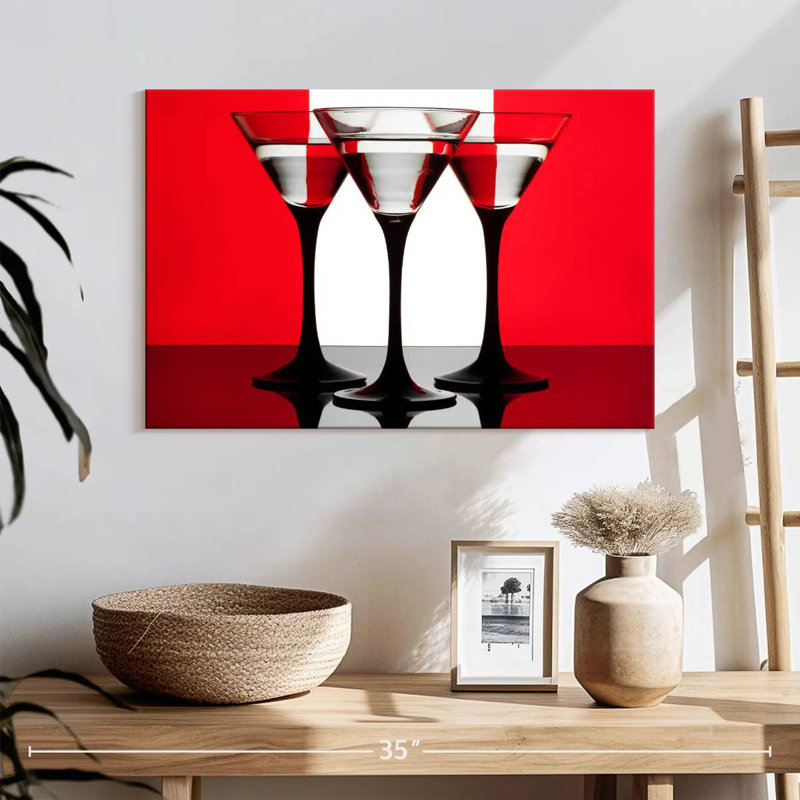 Yarlin trois cocktails Martini, H 16 po x l 24 po