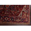 Tapis unique en laine noué à la main rouge / bleu marine / crème des années 1950 de 4 pi 11 po x 6 pi 5 po Heriz