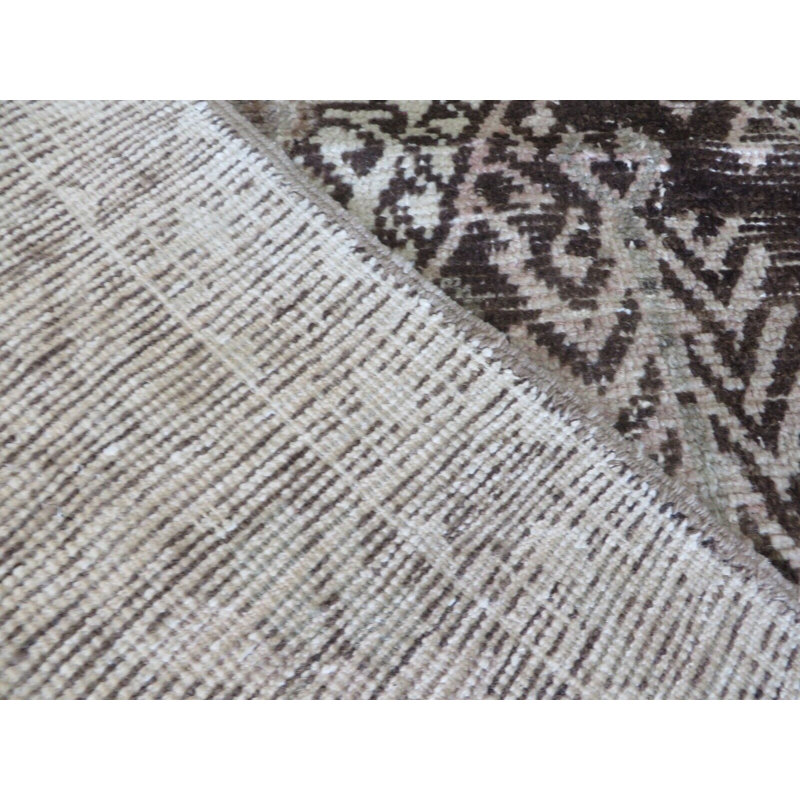 Tapis rectangulaire unique en laine 5 pi 1 po x 12 pi 6 po Faton