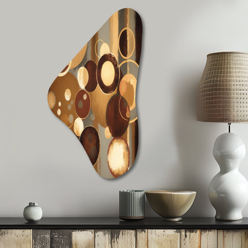 «Aged Barrel Universes II», art mural asymétrique en forme de Boomerang abstrait, H 31 po x l 17 po