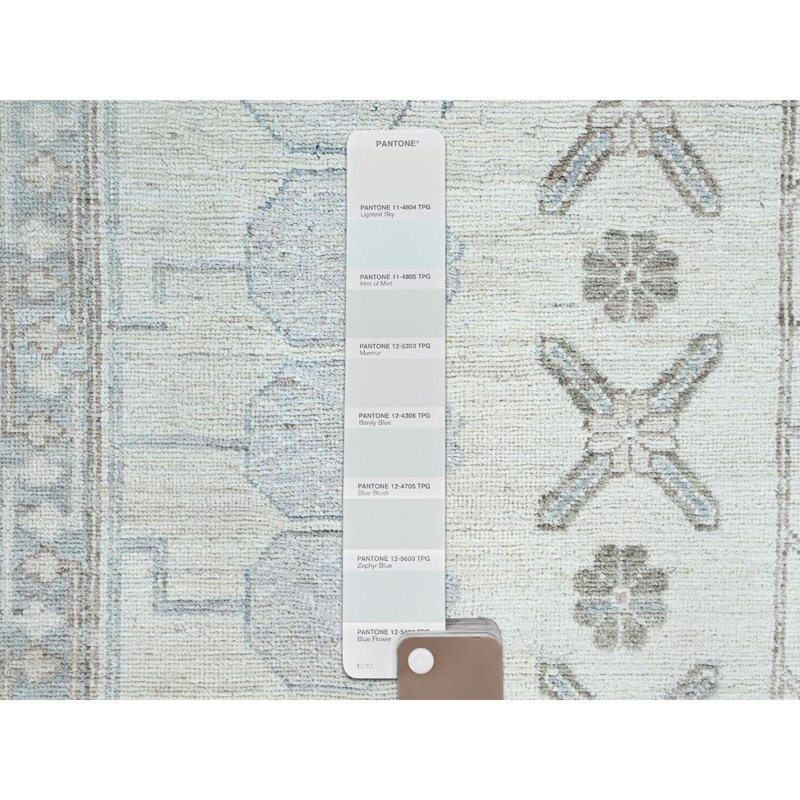 Tapis oriental blanc en laine 10 pi x 13 pi 6 po Khotan Design