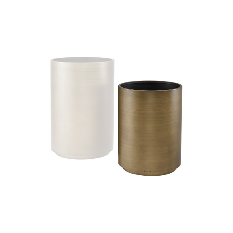 Planter Pot Planter, 24" H x 18" W x 18" D