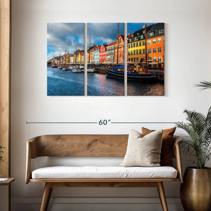 Hannes Nyhavn Port Copenhagen, H 28 po x l 45 po