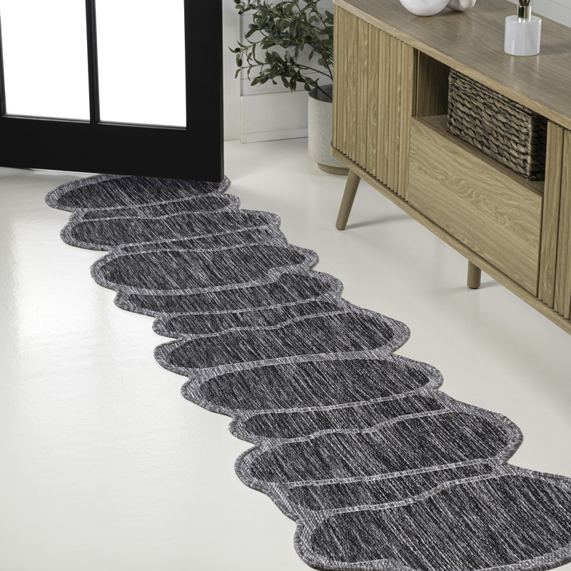Tapis intérieur / extérieur gris foncé / gris Monte Modern, Nouveauté 2 pi x 8 pi