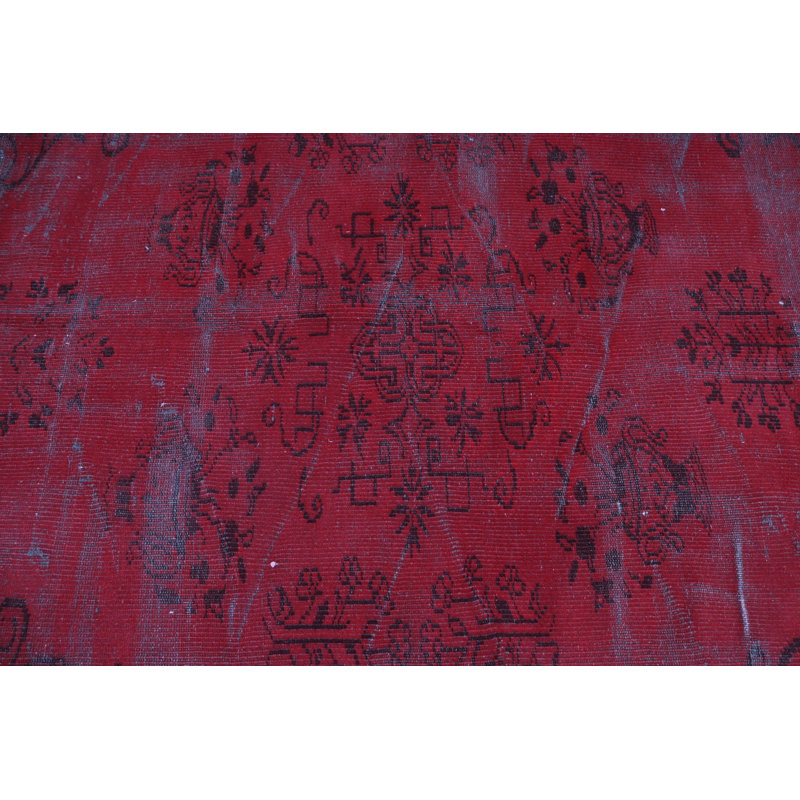 Tapis turc rétro tissé à la main rouge vif avec détails saisissants pour maisons bohémiennes