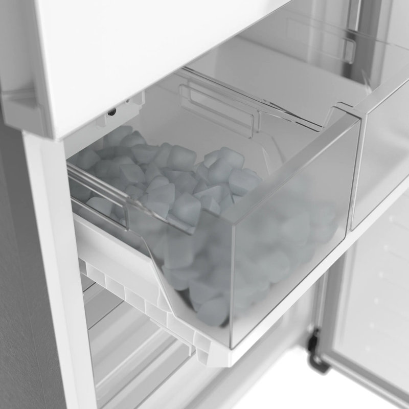 800 Series Free-Standing Fridge-Freezer, White
