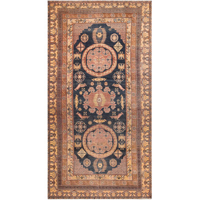 Tapis antique de couleur grenade Khotan East Turkestan