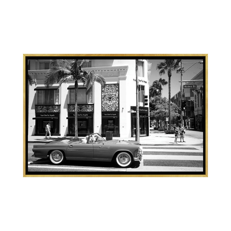 Rodeo Drive Classic - impression d'art mural, H 32 po x l 48 po, Reproduction encadrée sans passe-partout, Doré