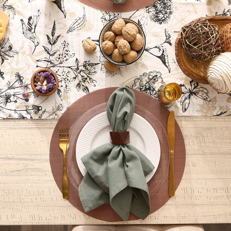 Canas Vinyl Round Placemat, Cinnamon