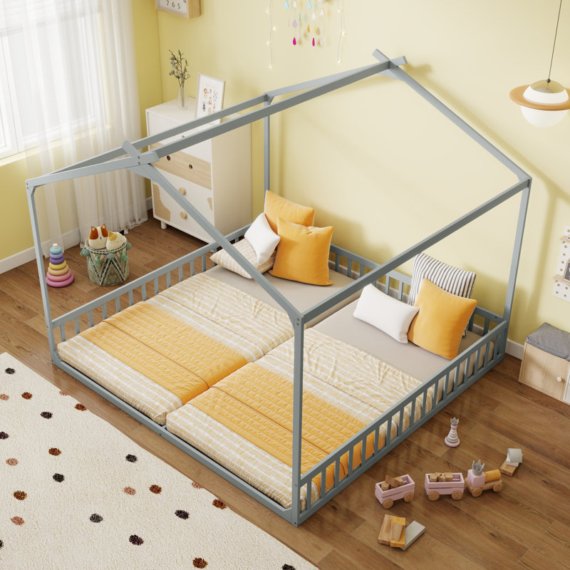 Lits jumeaux au sol, cadre en pin, chambre d'enfants moderne partagée, Gris