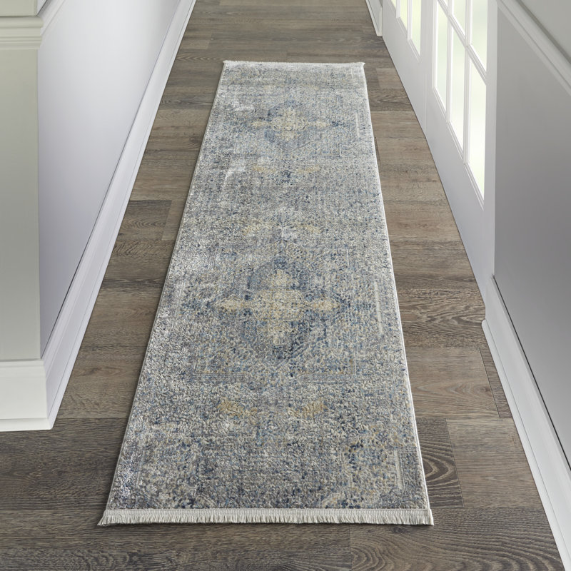 Tapis oriental en polyester tissé à la machine en gris, Tapis de couloir 2 pi 2 po x 7 pi 6 po