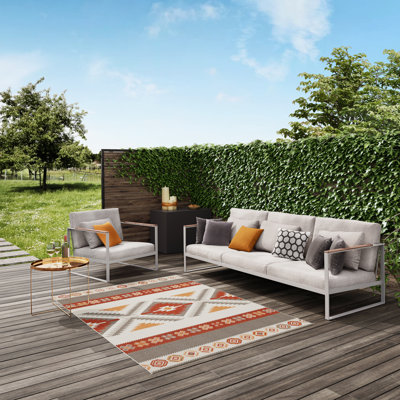Naidu Southwestern Indoor / Outdoor Area Rug