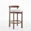 Ensemble de 2 tabourets de bar pivotants avec structure en bois massif et revêtement en lin-608899610-608899611