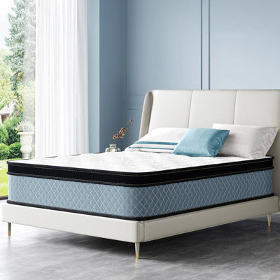 Queen Size Larksville 14'' Medium Memory Foam Pocket Spring Hybrid Mattress