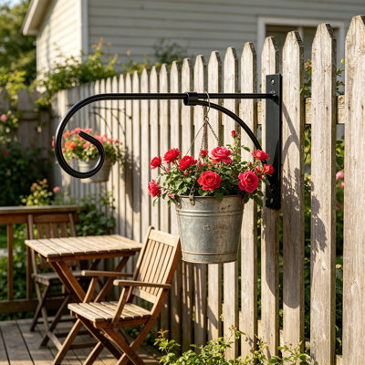 Heavy Duty Metal Wall Mount Hanging Vegetation  Bracket Black Decorative Scroll Hook For Flower Baskets Lanterns Bird Feeders