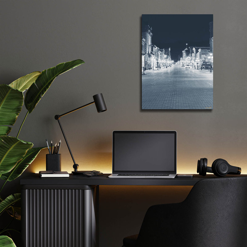  «City Lights - Old Town Glow» par Life BeautifuLEE, art mural en verre acrylique, 12 po x 16 po