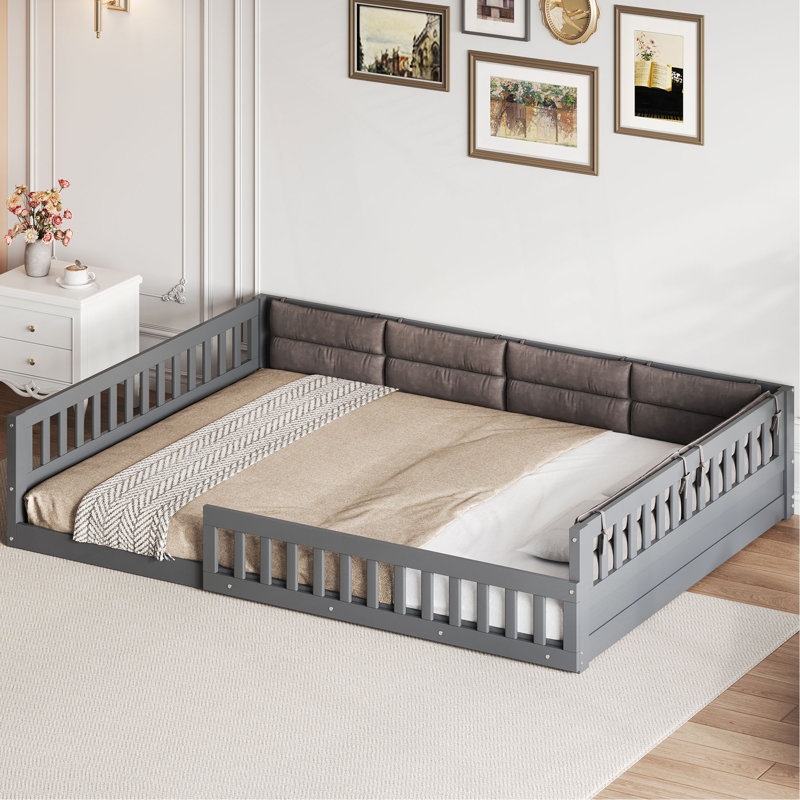 Lit plateforme tapissier en bois pleine grandeur avec garde-corps et coussin, gris