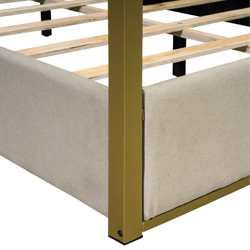 Grand lit plateforme à baldaquin avec tête de lit et structure en métal, beige