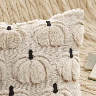 Housses de coussin citrouille d'automne, décoration automnale beige, 50 x 50 cm, motif citrouille, lot de 2, douce fourrure synthétique pelucheuse, style ferme, Halloween, porche, carrosse, chambre