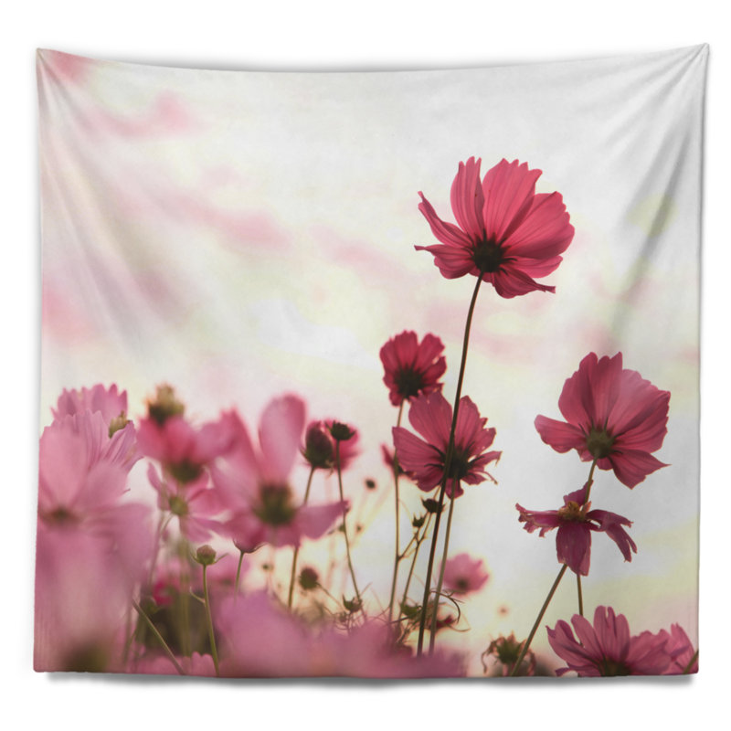Tapisserie «Cosmos Flowers Meadow» au coucher du soleil, H 50 po x l 60 po