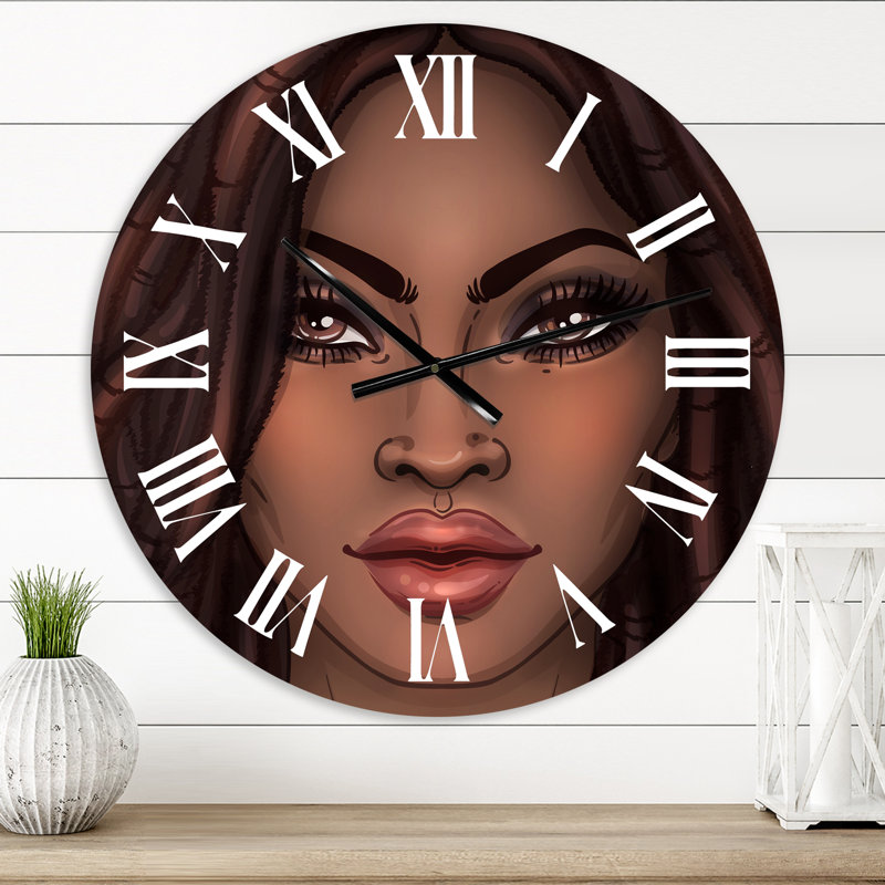 Portrait d'une femme afro-américaine I - horloge murale moderne, Moyenne