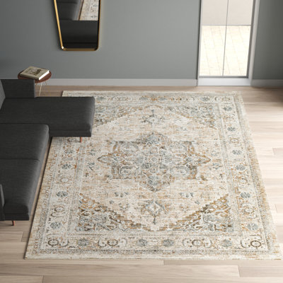 Hoeft Oriental Indoor Rug