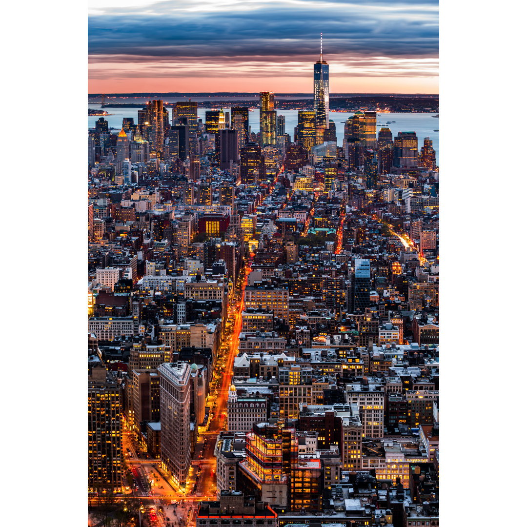 New York Cityscape von Ultima_Gaina - Leinwanddrucke im Wrapped Design