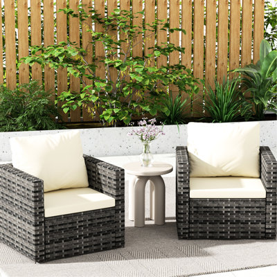 Mobilier de patio avec 2 chaises - gris, coussins beiges, charge de 360 lb, respirant, hydrofuge, tissé à la main, dossier incurvé pour une protection facile du plancher