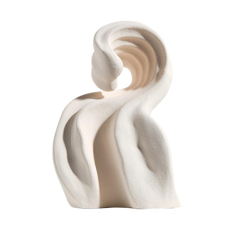 Élégante sculpture abstraite en céramique blanche