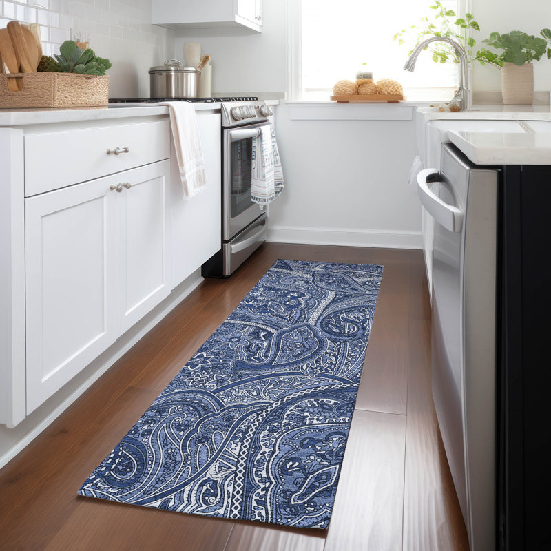 Kinslee Paisley Indoor / Outdoor Rug, Runner 2'3" x 7'6"