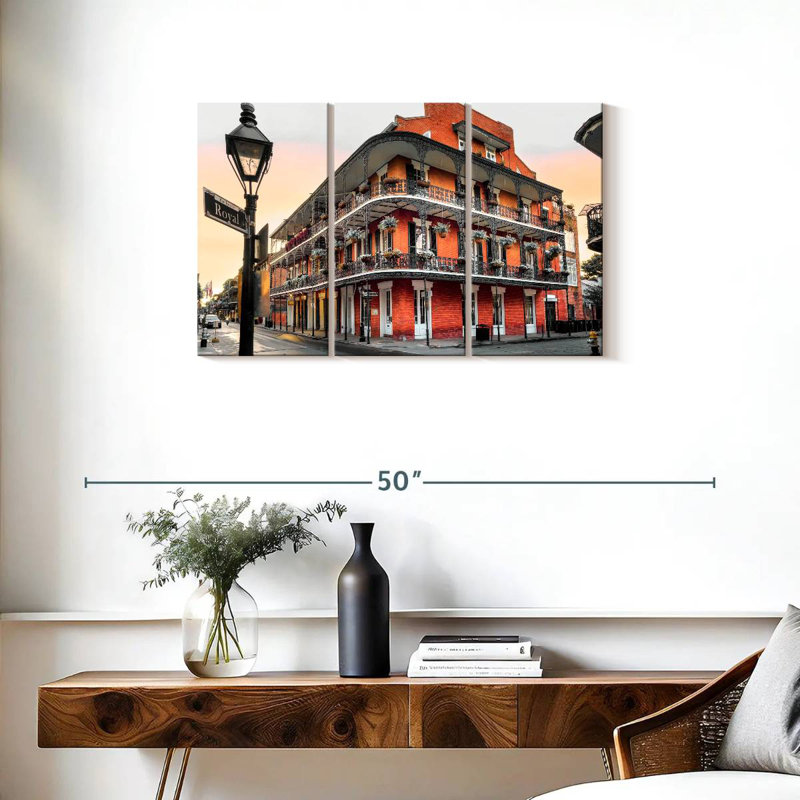 Rorry New Orleans Royal, 20" H x 33" W