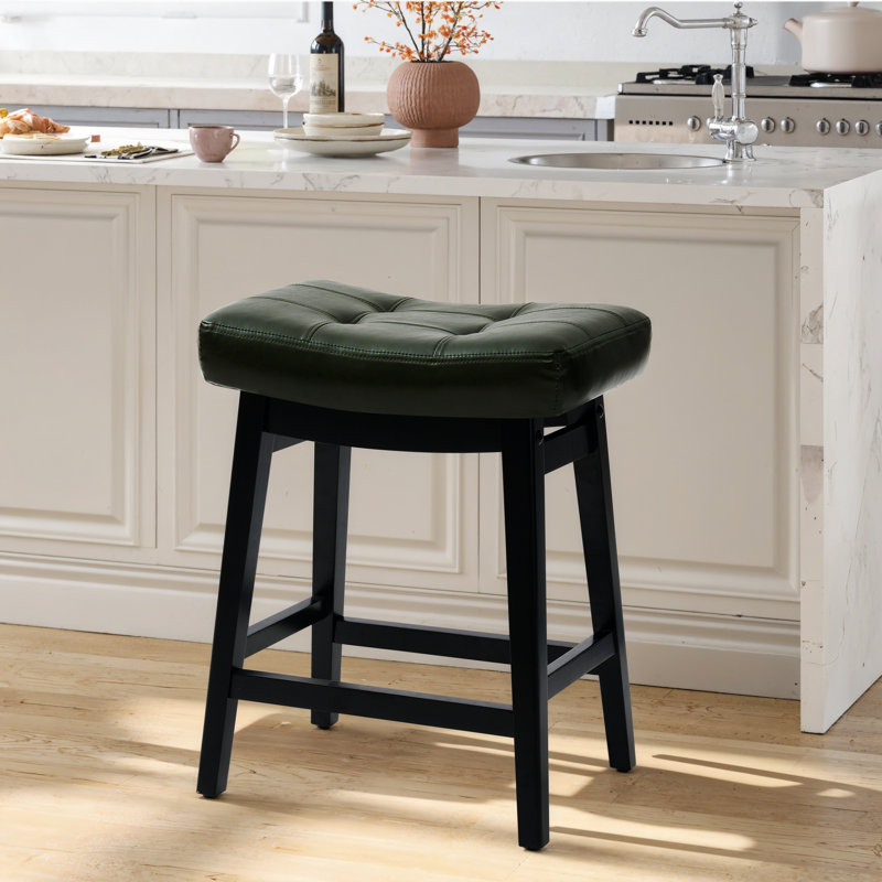 Tabourets de bar 24 po en bois massif, idéal pour îlot de cuisine et comptoir, Siège en similicuir gris / cadre noir