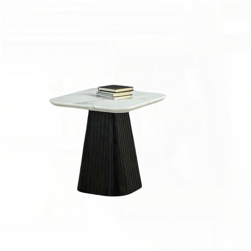 Table de bout en faux marbre avec bords arrondis doux et finition noire