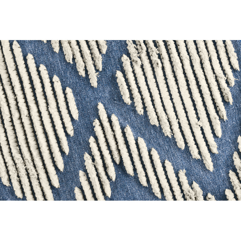 Warren Indoor Outdoor Stellar Blue Accent Rug, Rectangle 2' x 3'