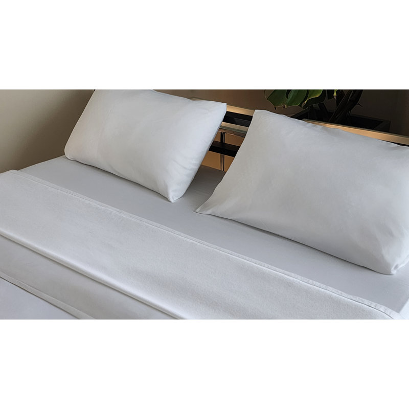 Le Vent - Modern Design Bundle, King Comforter + 20 Additional Pieces