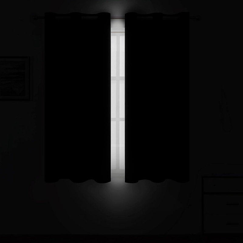 Paire de rideaux obscurcissant en polyester, L 38 po x L 54 po, Noir