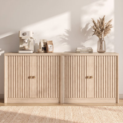 Buffet cannelé de 160 cm, meuble de rangement moderne du milieu du siècle à 4 portes avec étagères réglables, idéal pour le salon, l'entrée ou le coin café.