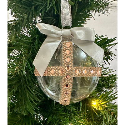 La collection Rose Gold / Pink: ornement en forme de diamant en forme de croix en forme de diamant en or rose avec un nœud en satin argent