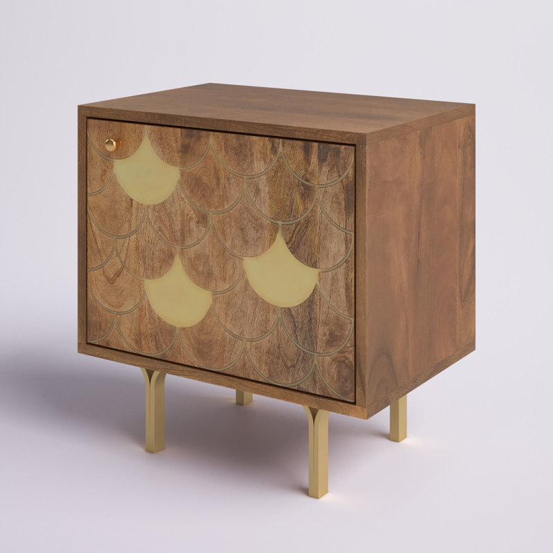 Table de chevet en bois massif Cortland en noyer clair